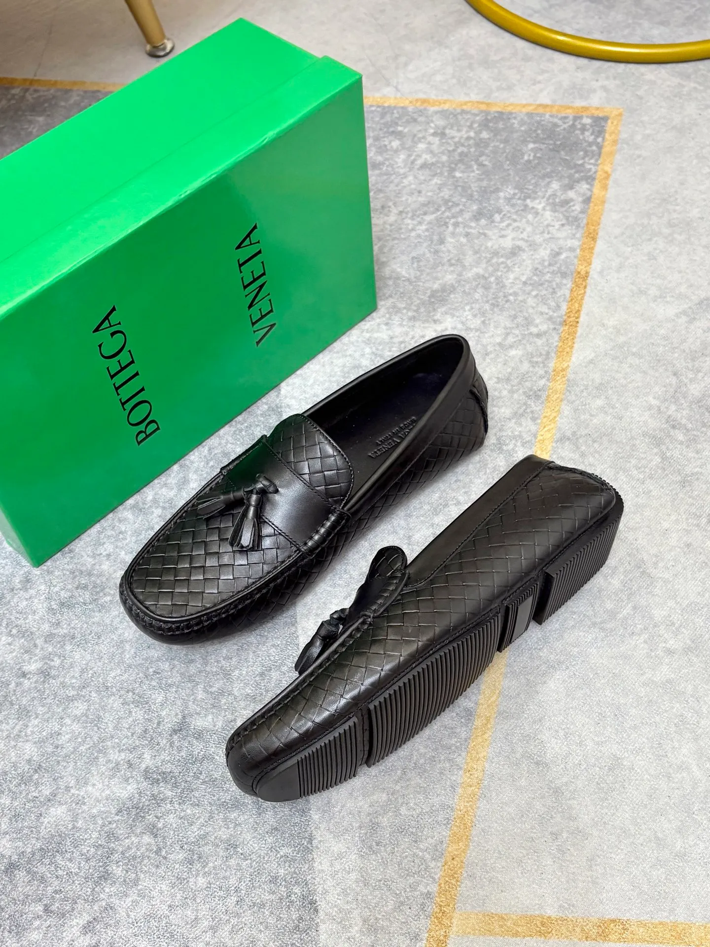 P420💰 (Niu Li + Niu Pad) [BV] The latest hot style‼ ️Casual men's shoes, uppers imported first-layer cowhide ➕Full imported cowhide lining✔️Exquisite workmanship, excellent foot feel, special rubber soles✔️, cool and fashionable, the latest fashion, fashionable outsole, hurry up.  Code number: 38-44 (can be customized to 37.45, non-refundable)